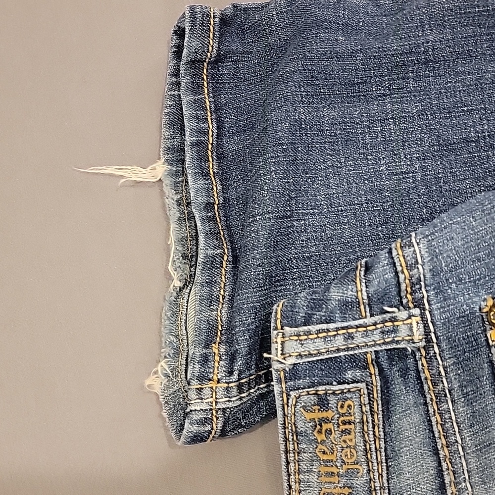 Request Jeans - Picture 8 of 8
